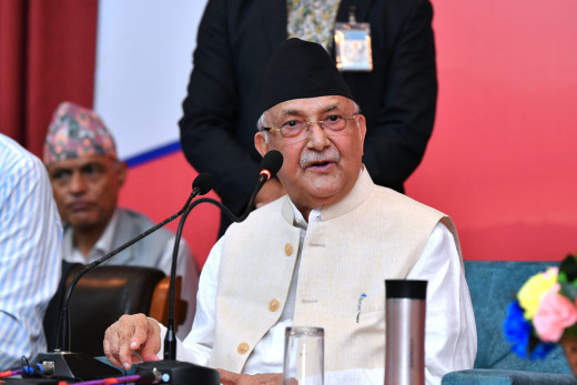 एमालेबाट निर्वाचित जनप्रतिनिधिमा शालिनता हुनुपर्छ : केपी ओली